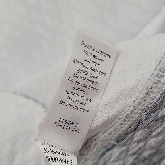 Athleta Gray and White Long Sleeve Top - Picture 9 of 10